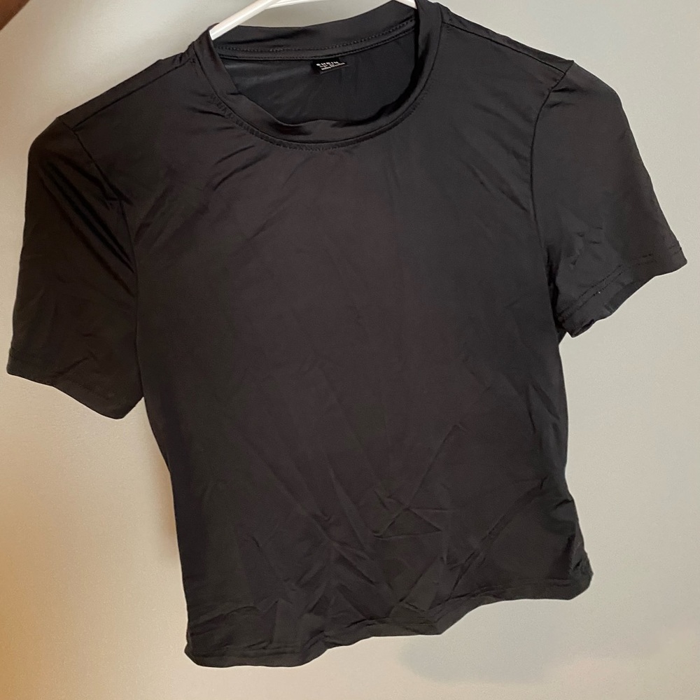 Solid fitted Tee